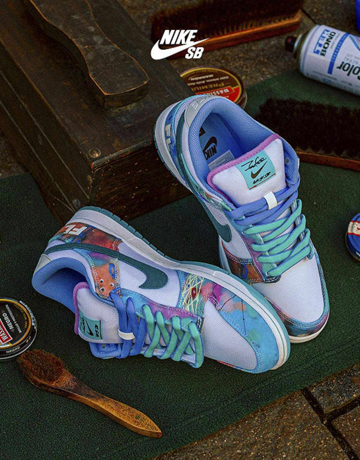 Nike SB Dunk Low x Futura Laboratories